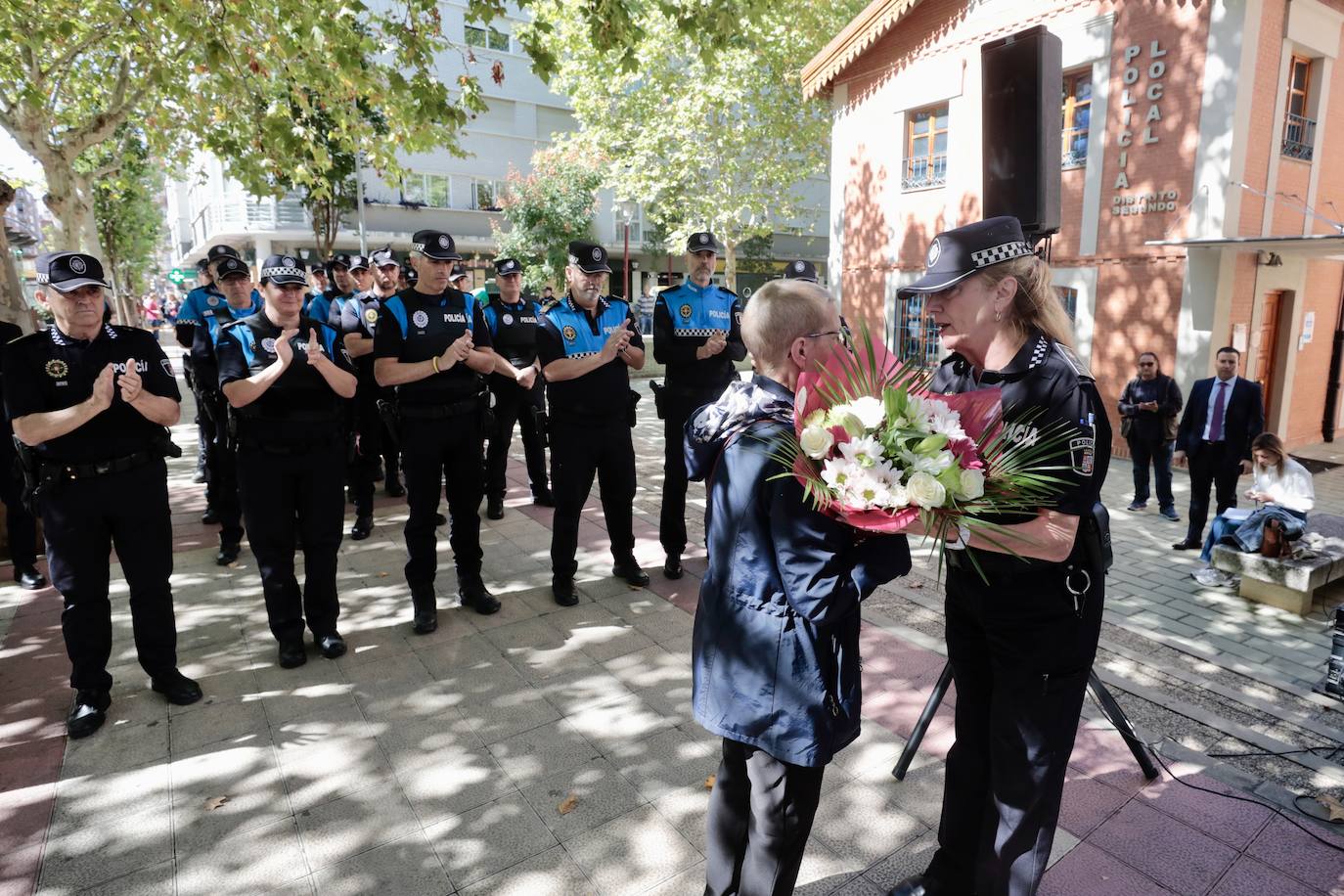 El renombramiento honorífico de la comisaria de Policía Local de la Rondilla, en imágenes