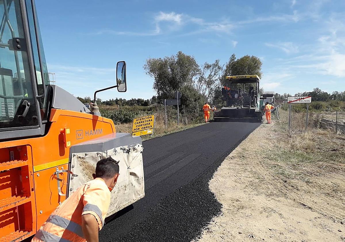 Comienza la mejora en la carretera de Carrión a Torre de los Molinos
