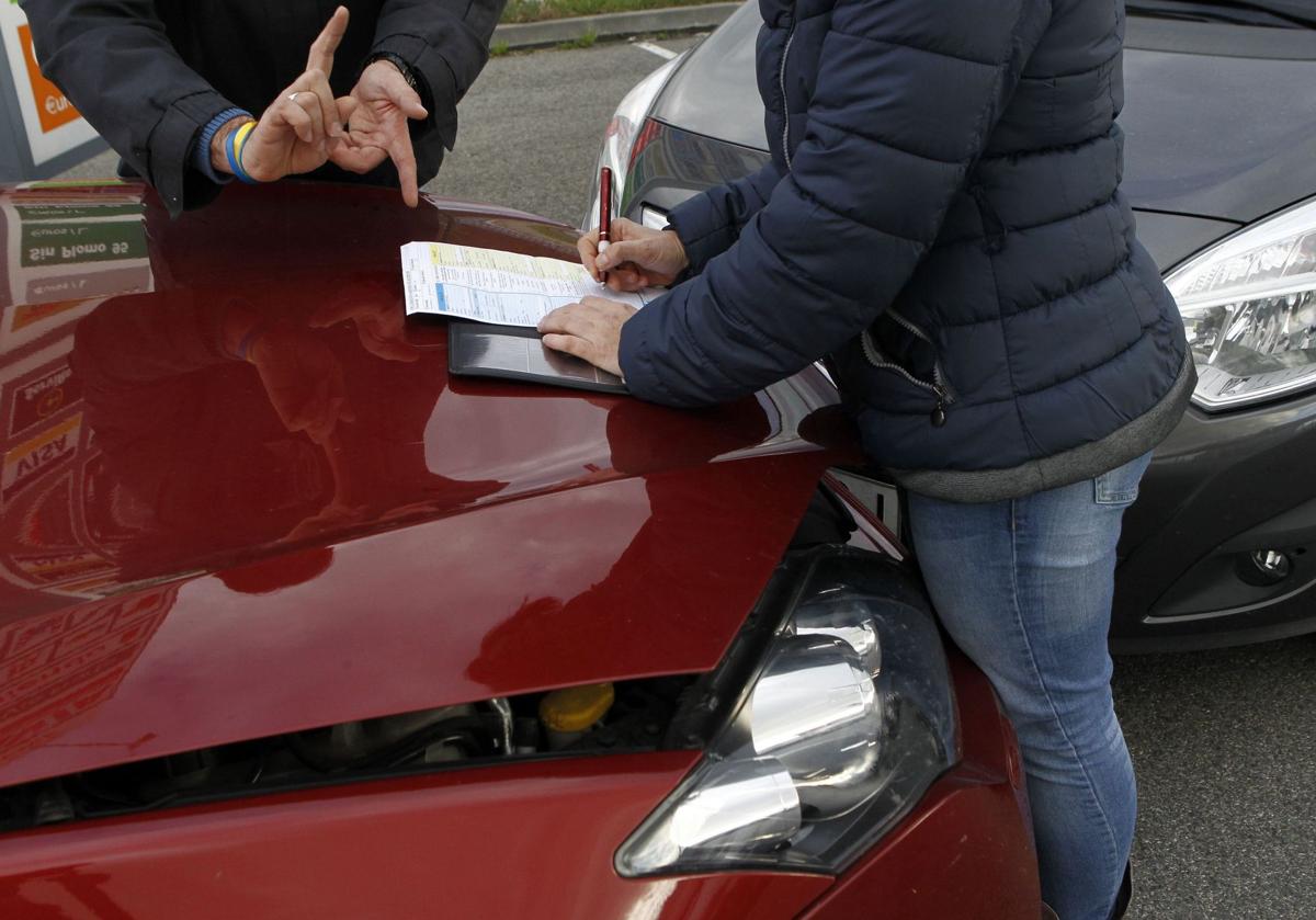 La estafa más habitual consiste en tratar de incluir en el parte daños ajenos al siniestro.