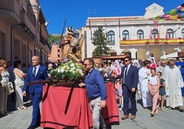 Procesión en honor a San Miguel en Íscar, en años anteriores.