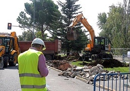 Así es el trabajo para reparar el socavón detrás de Maristas