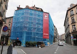 El edificio de la argolla, en la plaza del Ochavo, junto a la calle Platerías, en Valladolid.
