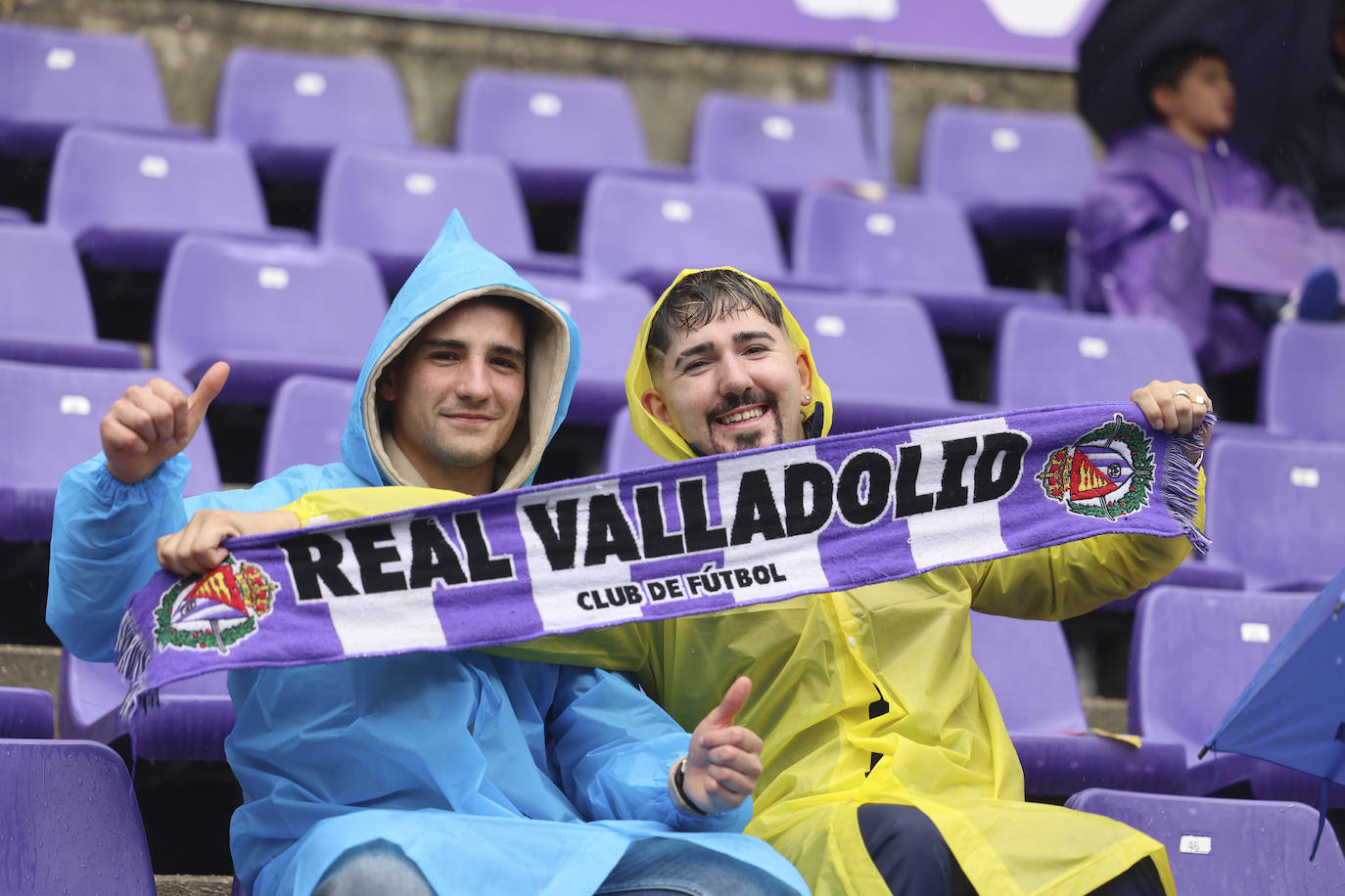 Búscate en las gradas del estadio José Zorilla (1/4)