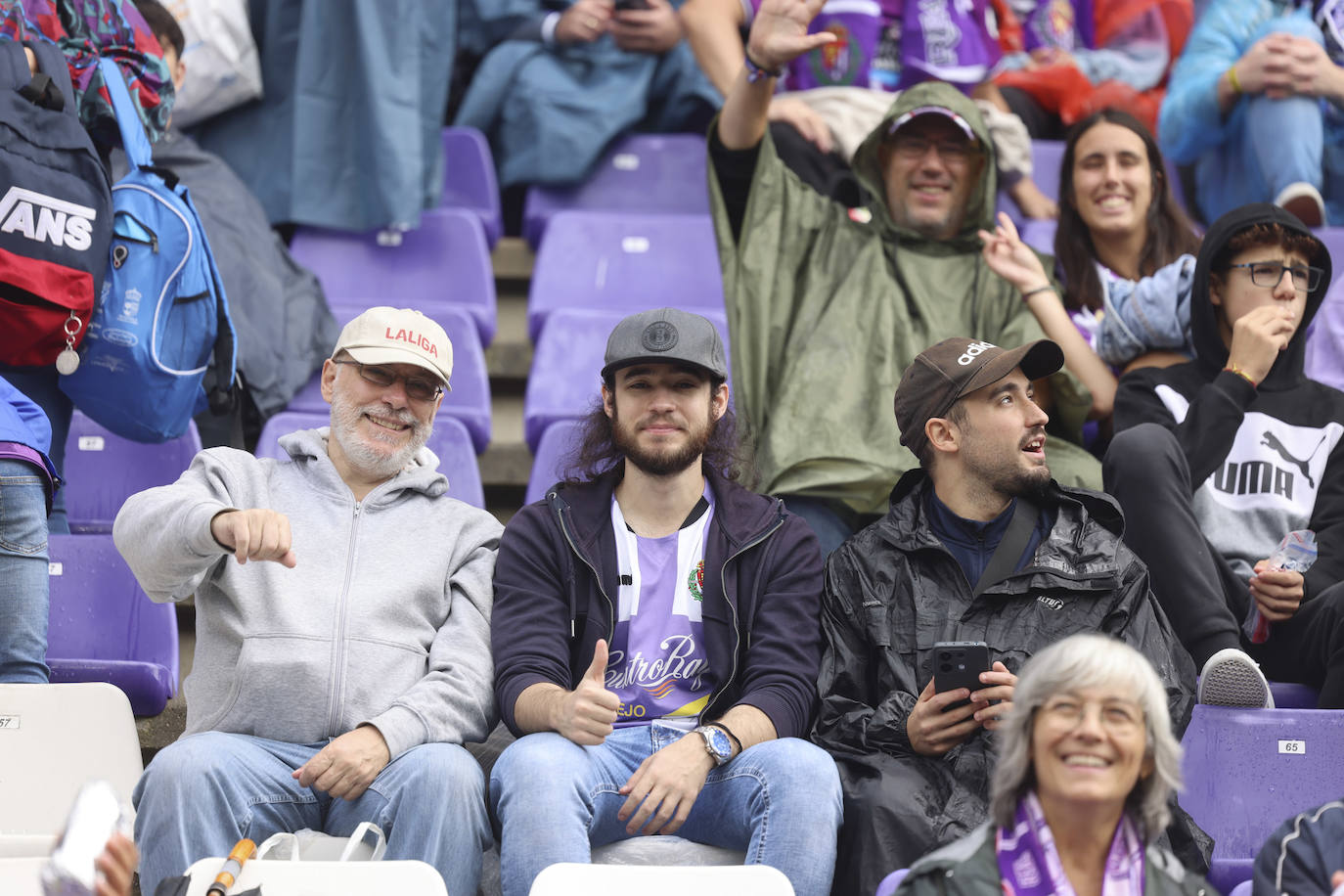 Búscate en las gradas del estadio José Zorrilla (2/4)