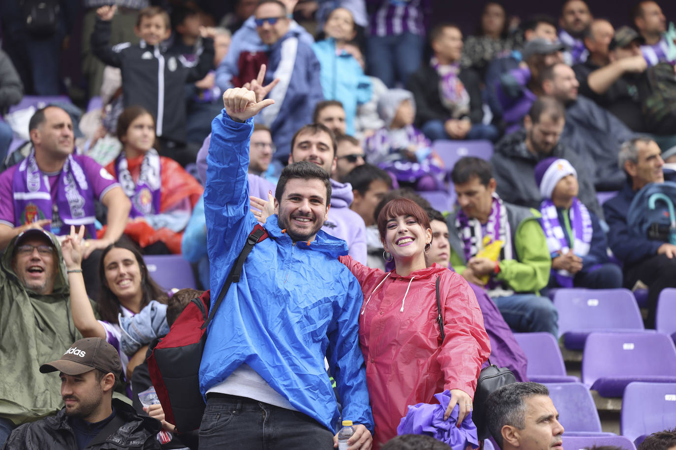 Búscate en las gradas del estadio José Zorrilla (2/4)