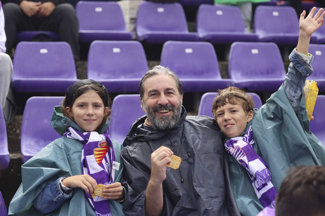 Búscate en las gradas del estadio José Zorrilla (3/4)