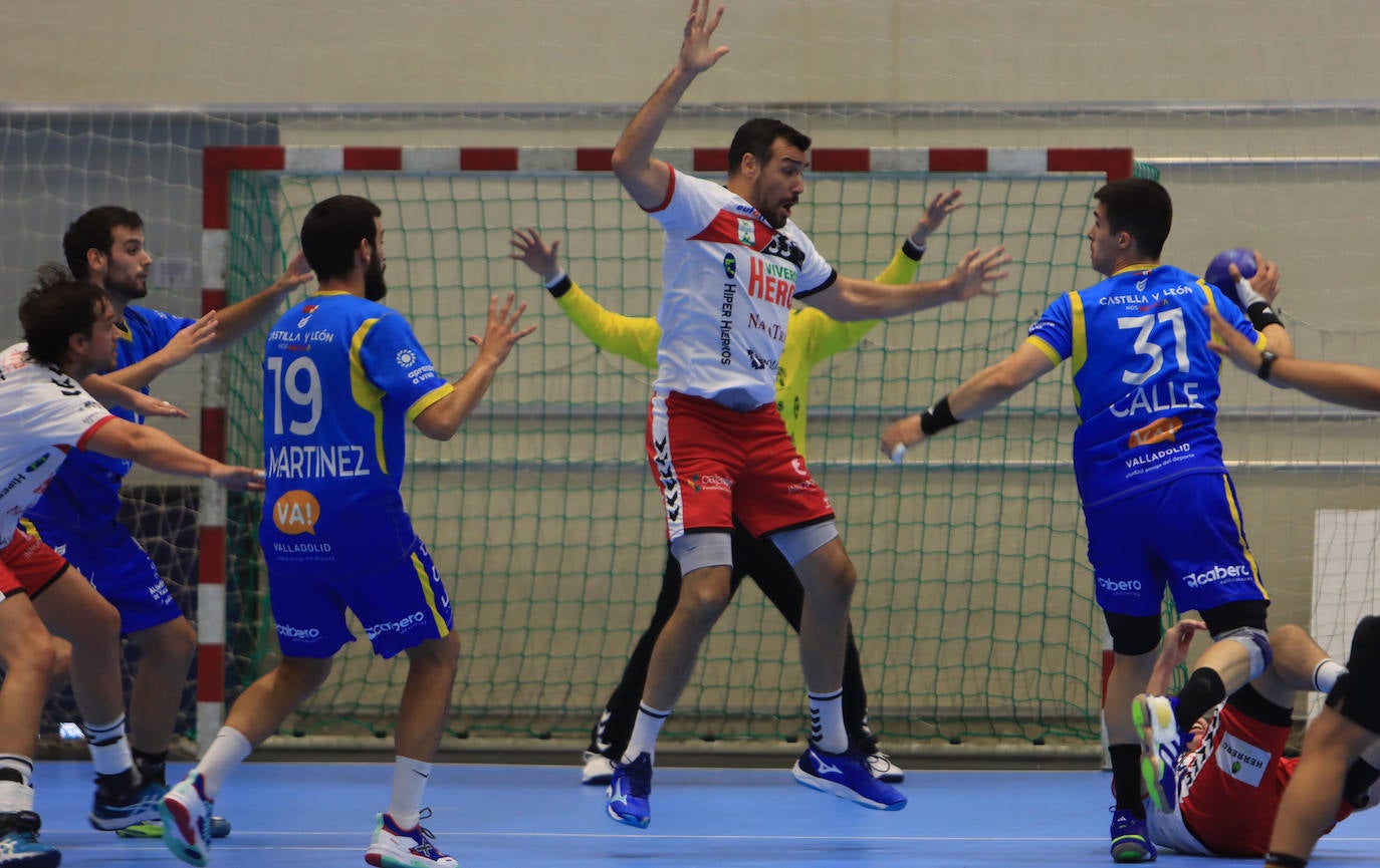 El Balonmano Nava - Recoletas Valladolid, en imágenes