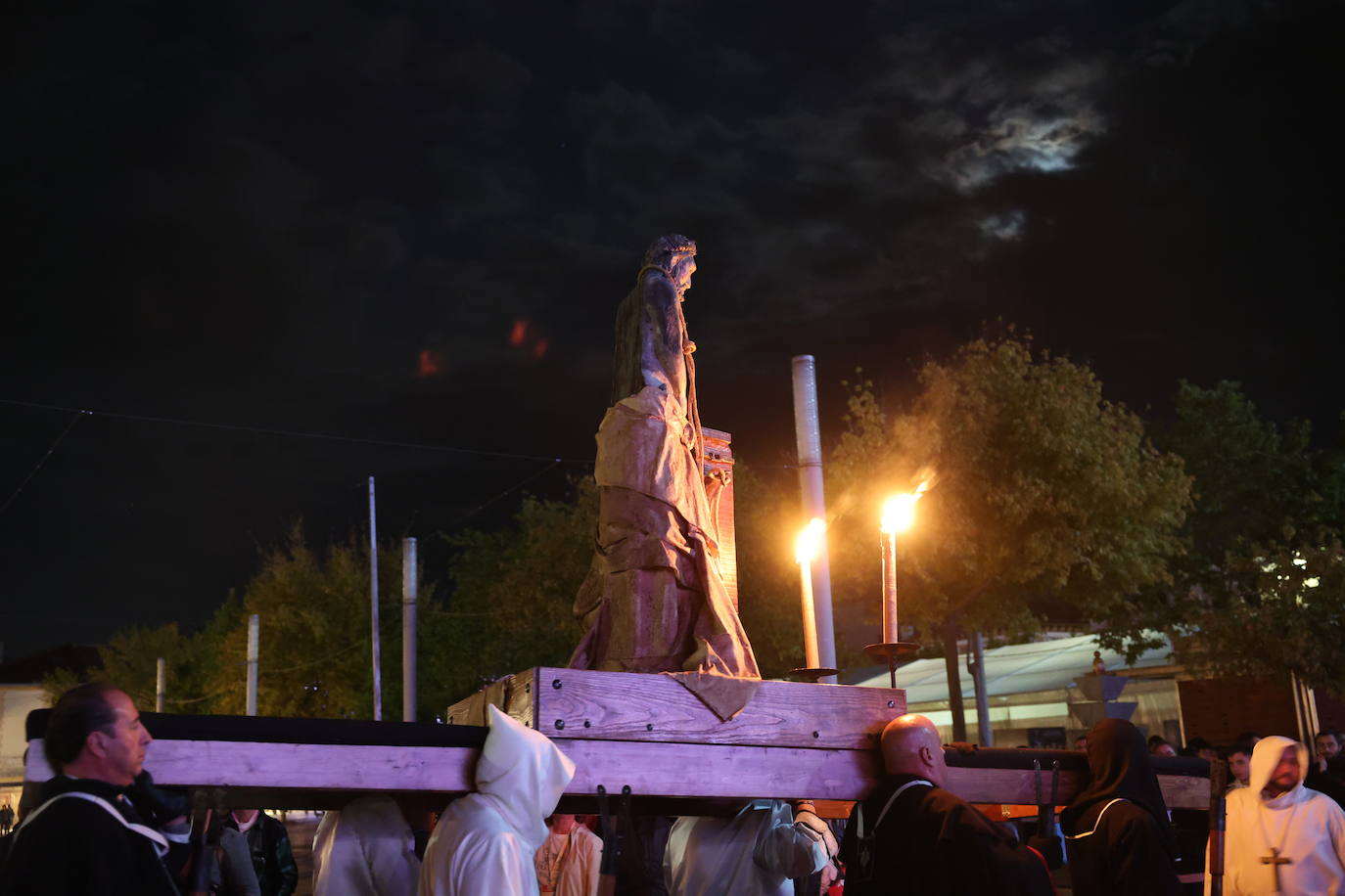 Procesión del X Aniversario de la Cofradía de Cristo en su Mayor Desamparo