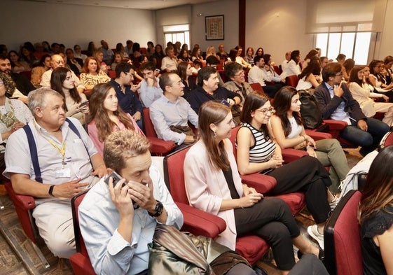 Despedida de residentes formados en el Clínico de Valladolid