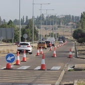 En fila india y sin grandes atascos en los tres kilómetros de obras de la VA-20