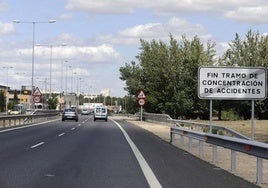 Carretera Nacional 601 a su paso por Laguna de Duero.