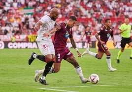 Imágenes de la derrota del Real Valladolid en su visita este martes al Sevilla FC en el Ramón Sánchez-Pizjuán