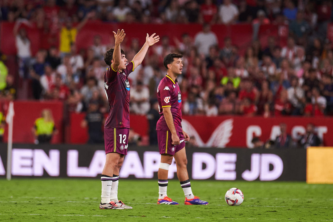 La derrota ante el Sevilla en el Pizjuán, en imágenes