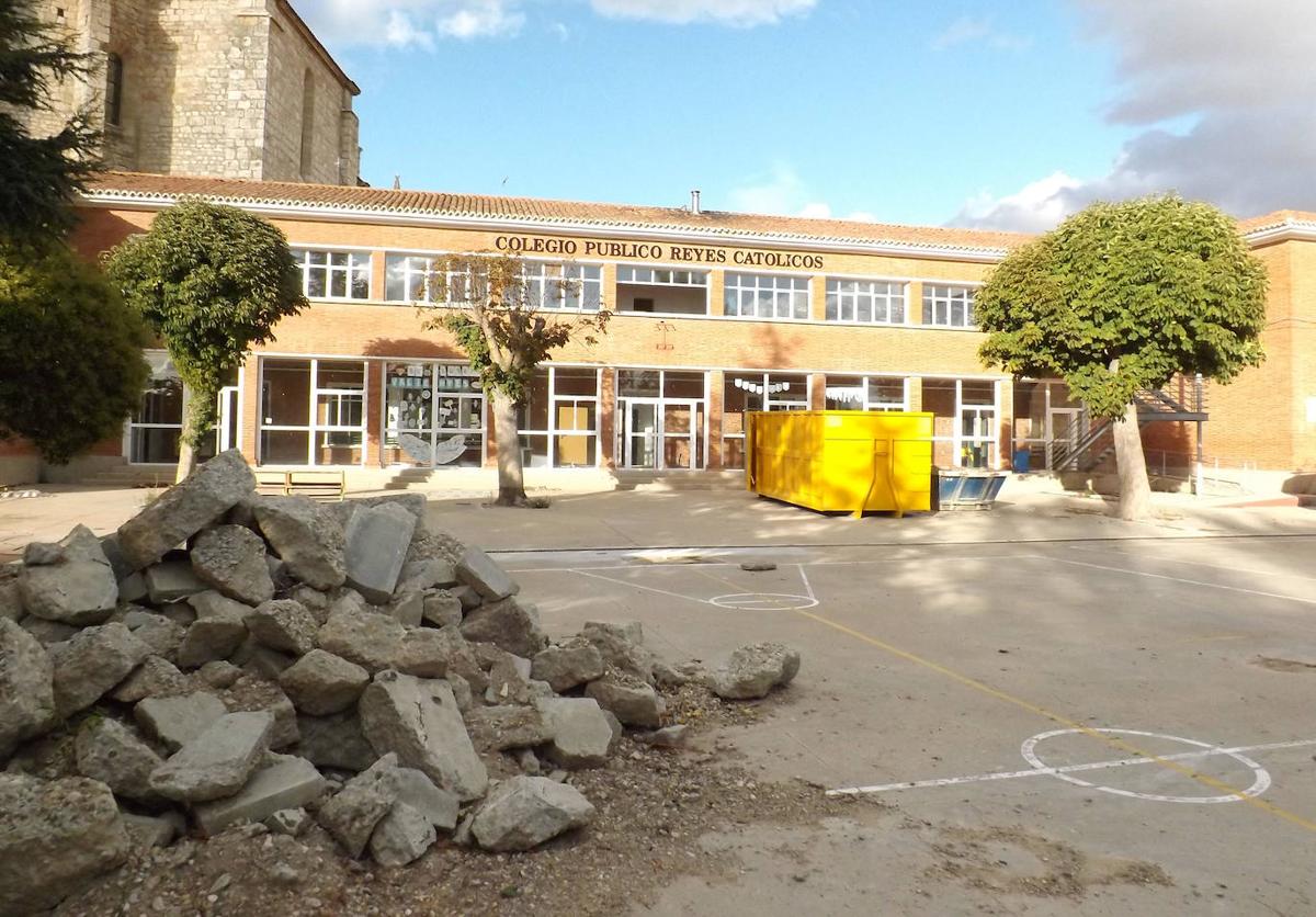 El patio del colegio ya muestra algunas señales de los trabajos.