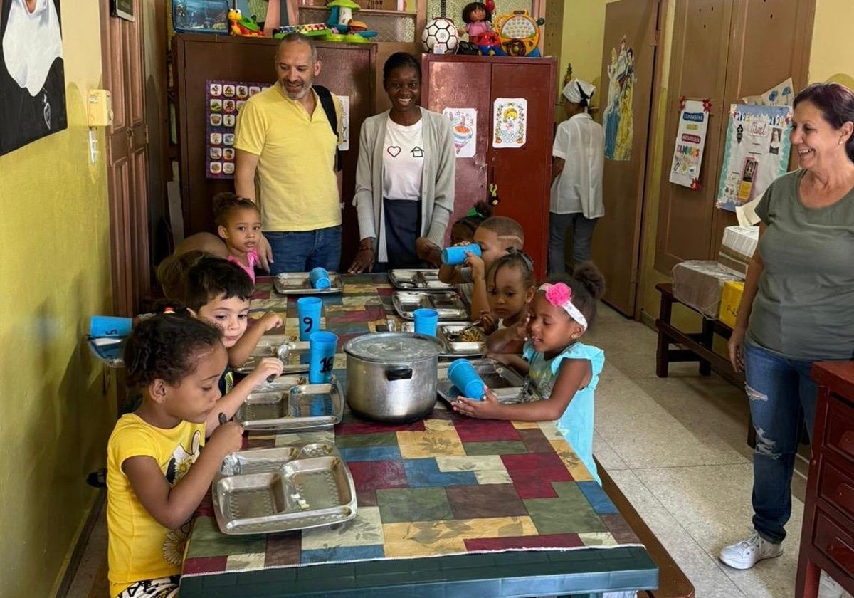 José Manuel Fernández en la guardería de La Habana