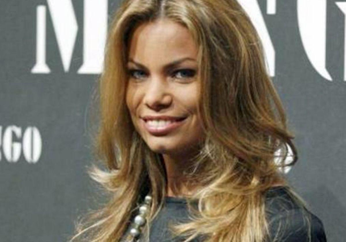 Carla Goyanes.
