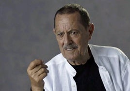 Julián Muñoz.