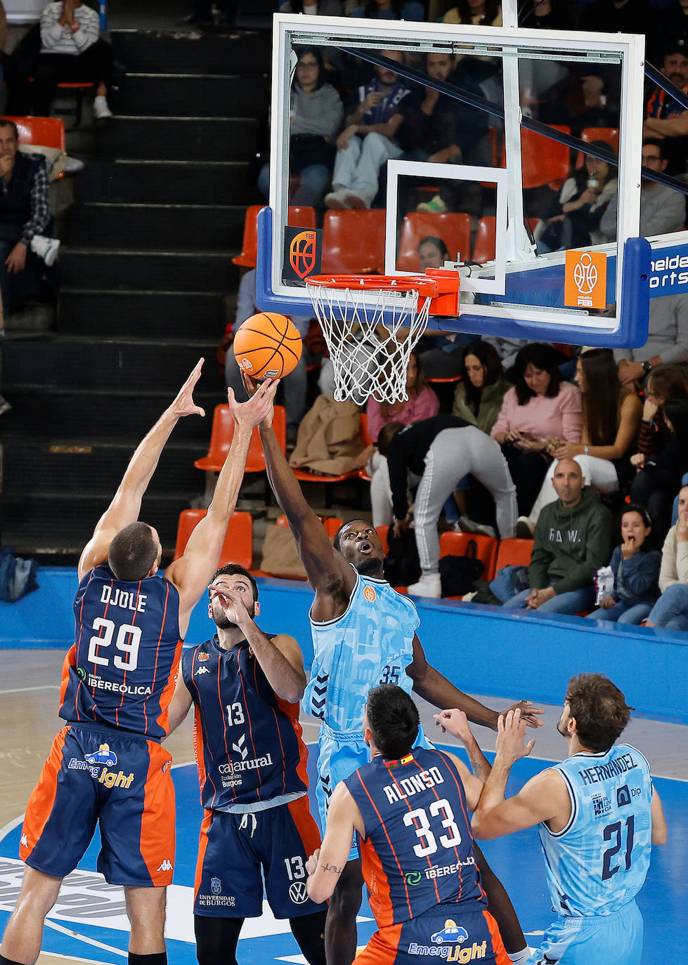 Trabajada victoria del Palencia Baloncesto