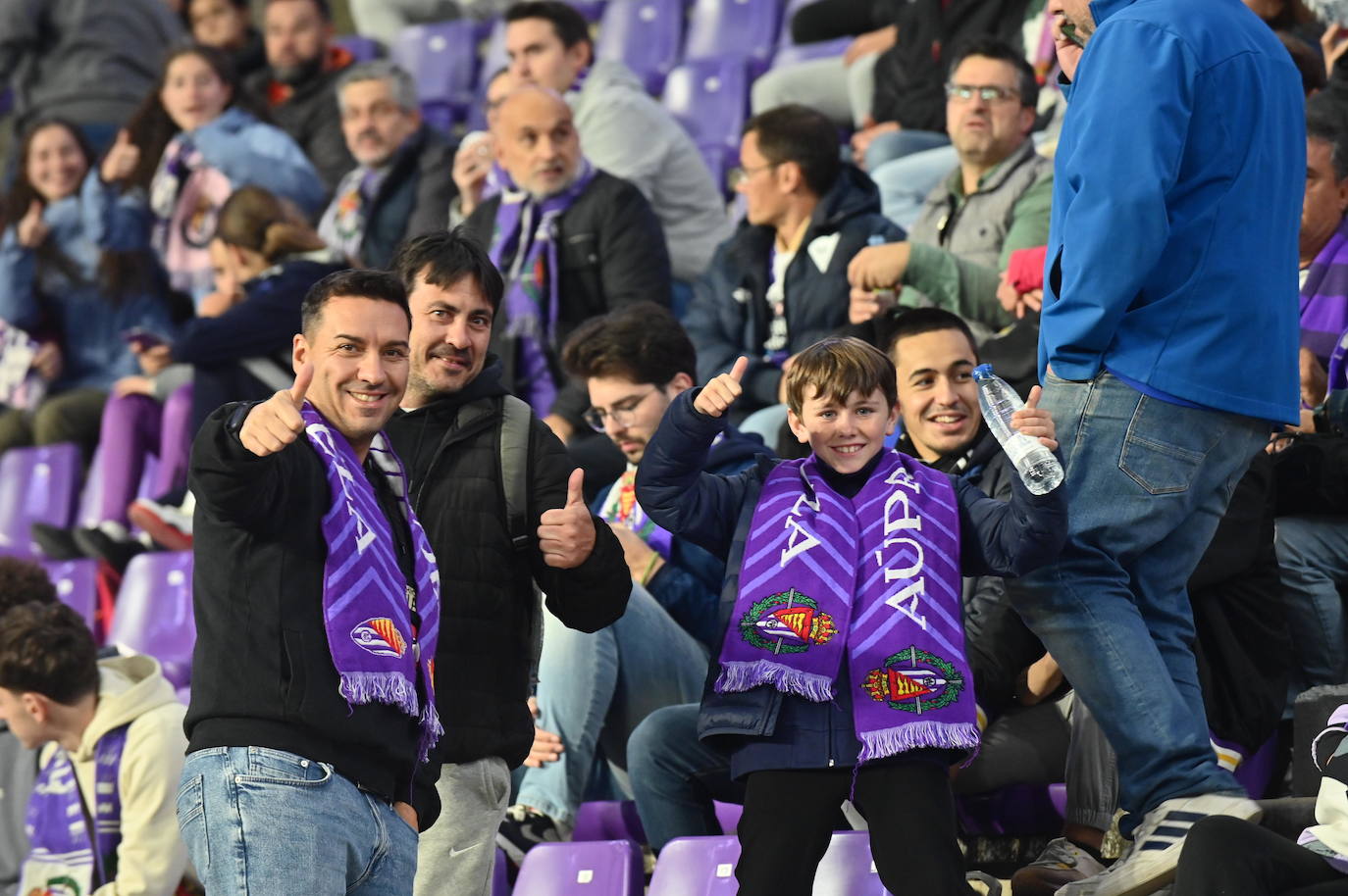 Búscate en la grada del estadio José Zorrilla (2/4)