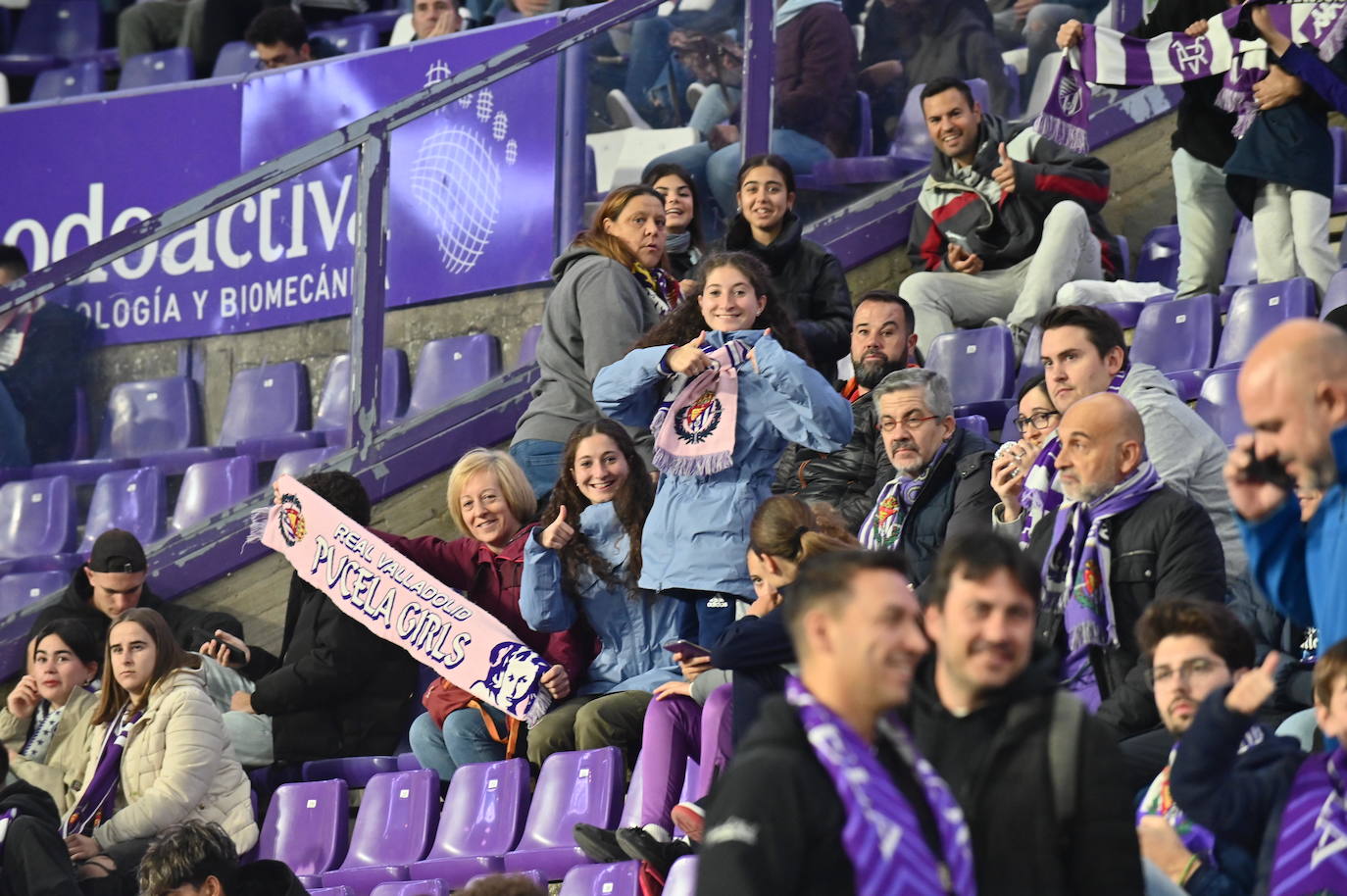 Búscate en la grada del estadio José Zorrilla (2/4)