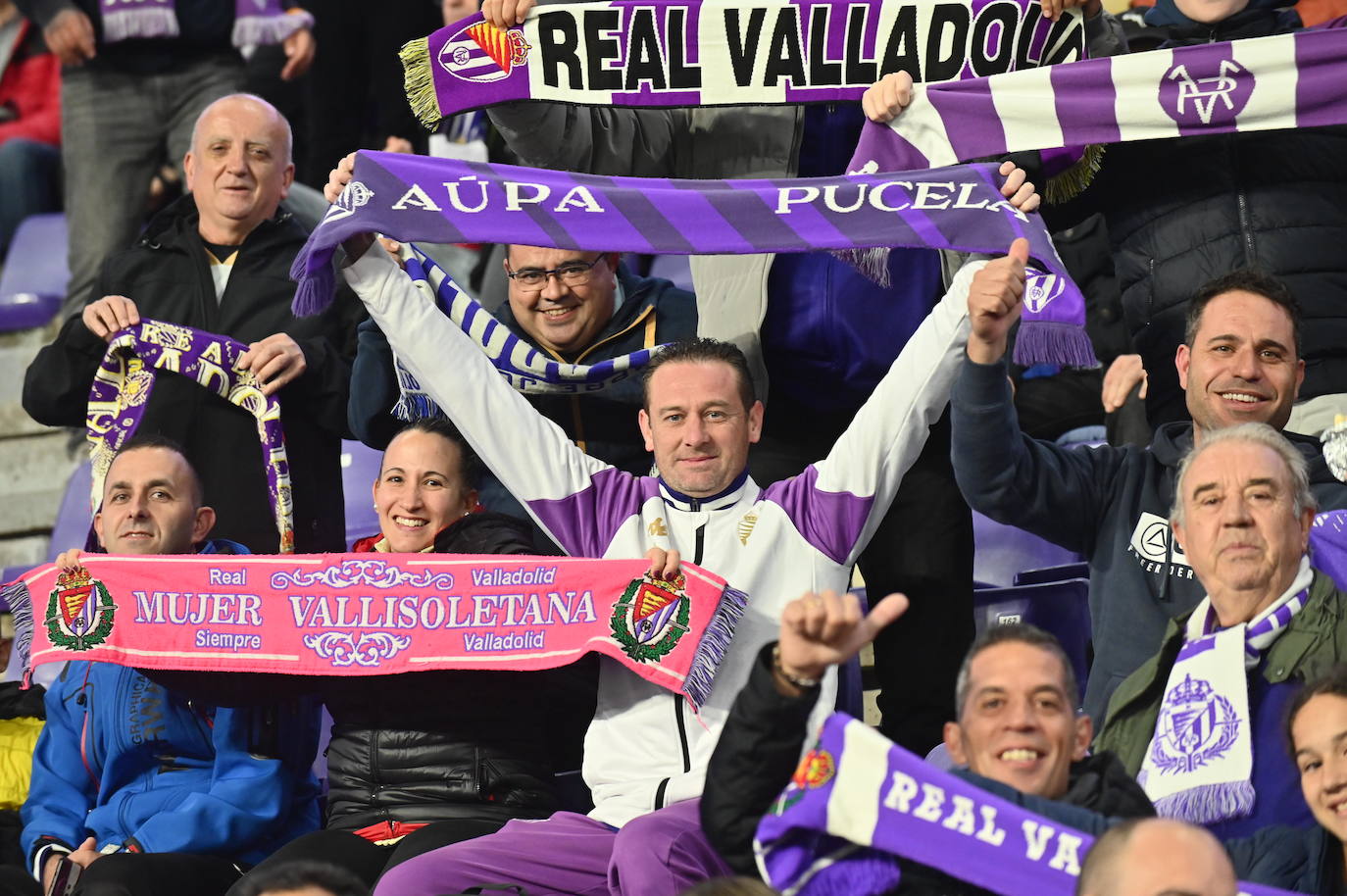 Búscate en la grada del estadio José Zorrilla (3/4)