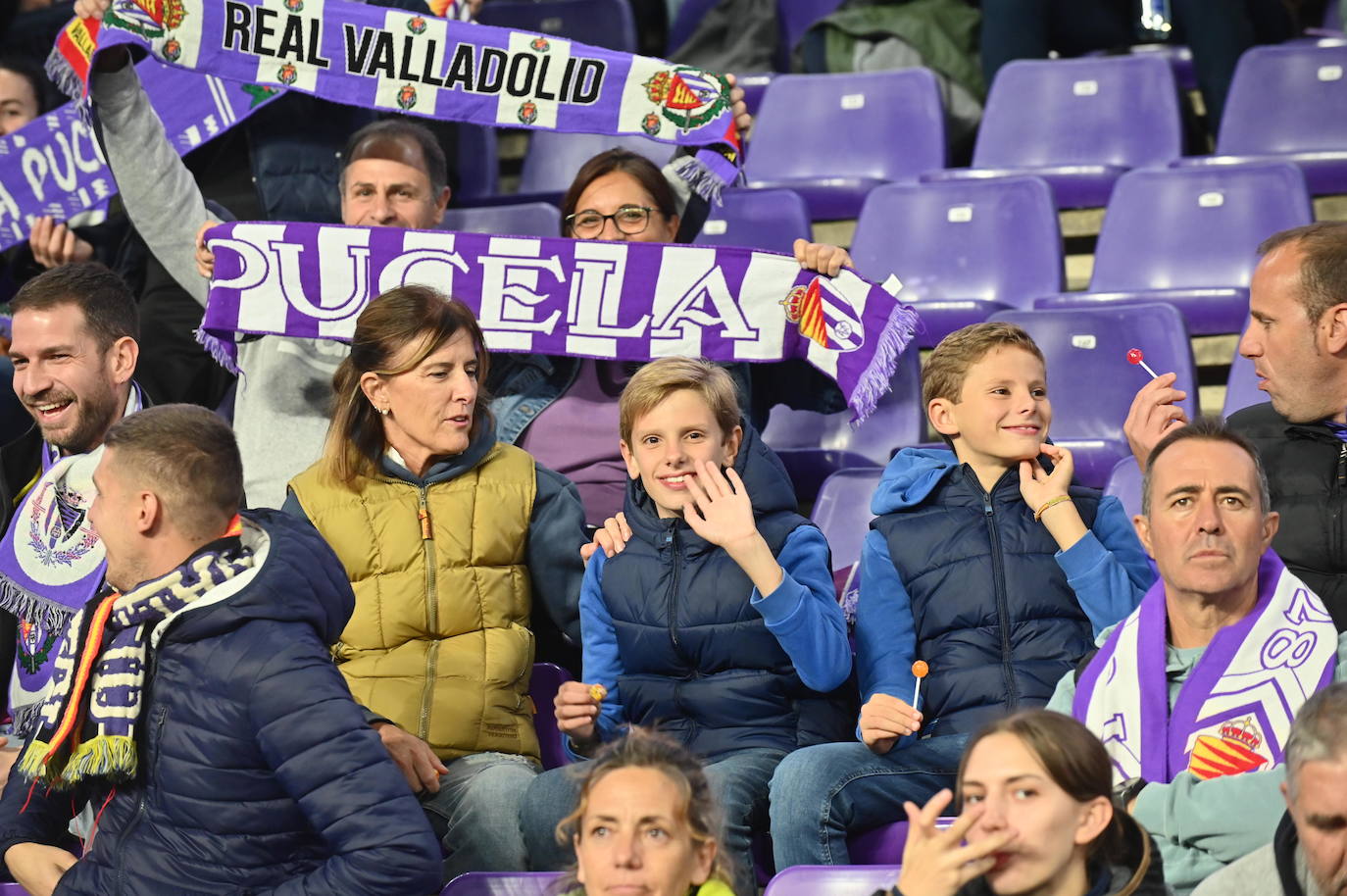 Búscate en la grada del estadio José Zorrilla (3/4)