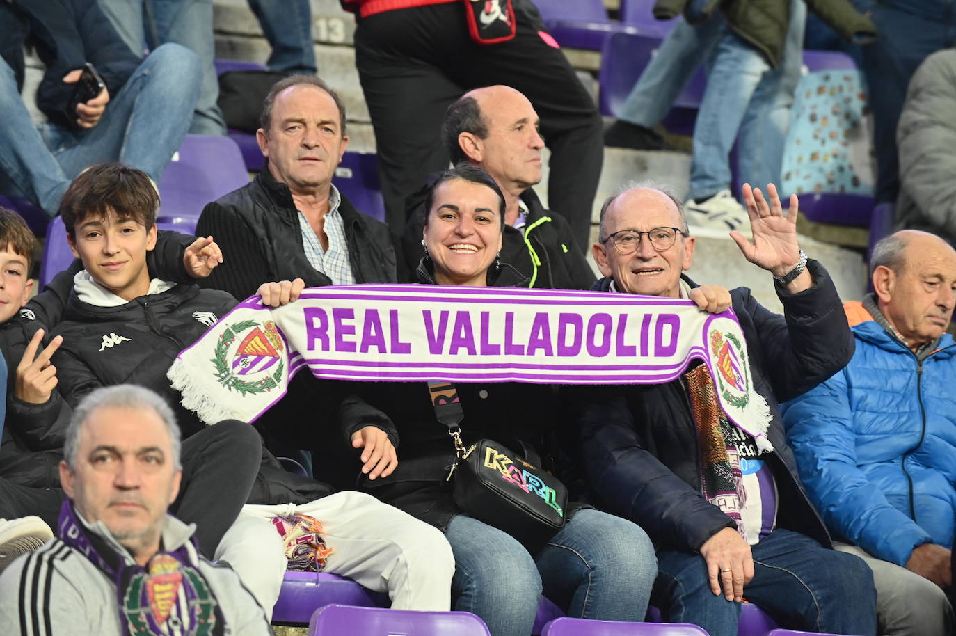 Búscate en la grada del estadio José Zorrilla (3/4)