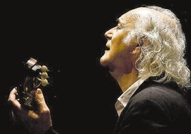 El cantante, compositor y trovador Amancio Prada.