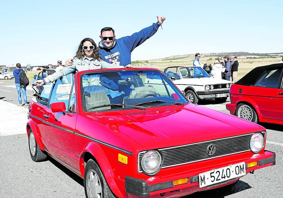 Concentración de modelos Golf que tuvo lugar ayer en el aeródromo de Marugán.