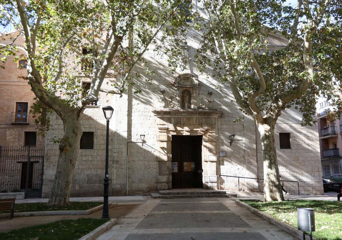 Imagen principal - El templo que mantiene viva una de las tradiciones religiosas más arraigadas en Valladolid