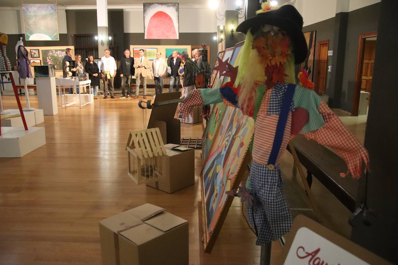 La exposición &#039;Creatividad sostenible&#039; en Medina de Rioseco, en imágenes