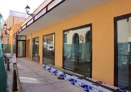 Vista exterior del mercado de Los Huertos a pocos días de finalizar las obras.