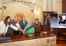 Presentación del sello de Concha Velasco en el Ayuntamiento de Valladolid.