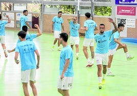 Jugadores del San Cristóbal en un reciente entrenamiento.