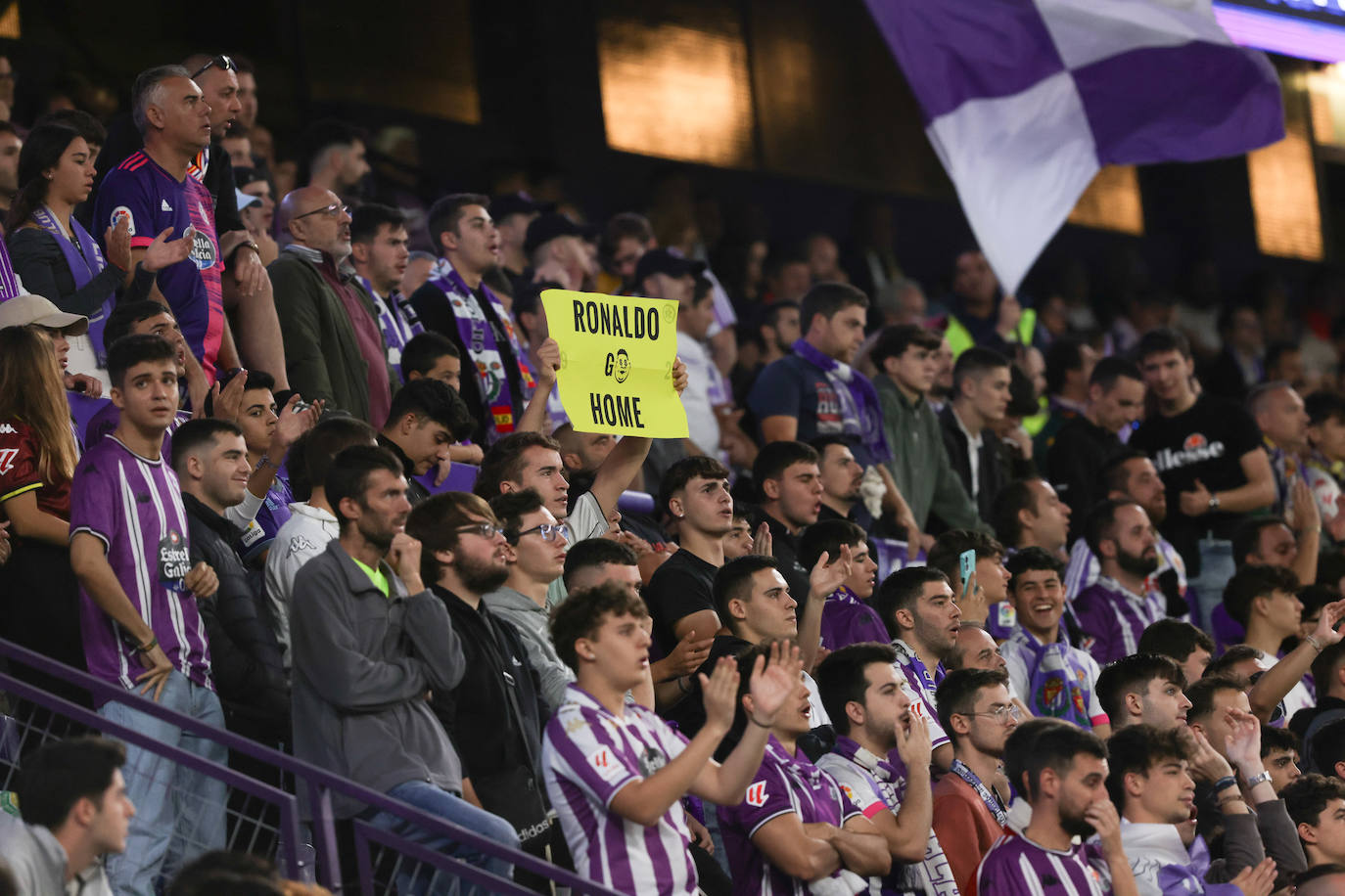 Las imágenes del partido entre el Real Valladolid y el Rayo Vallecano