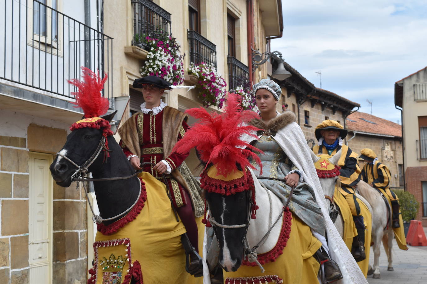 Aguilar se viste de fiesta para recibir al emperador Carlos V