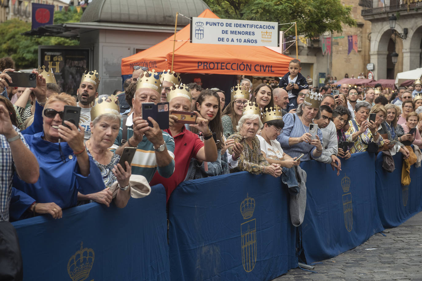 El desfile de Isabel la Católica, en imágenes