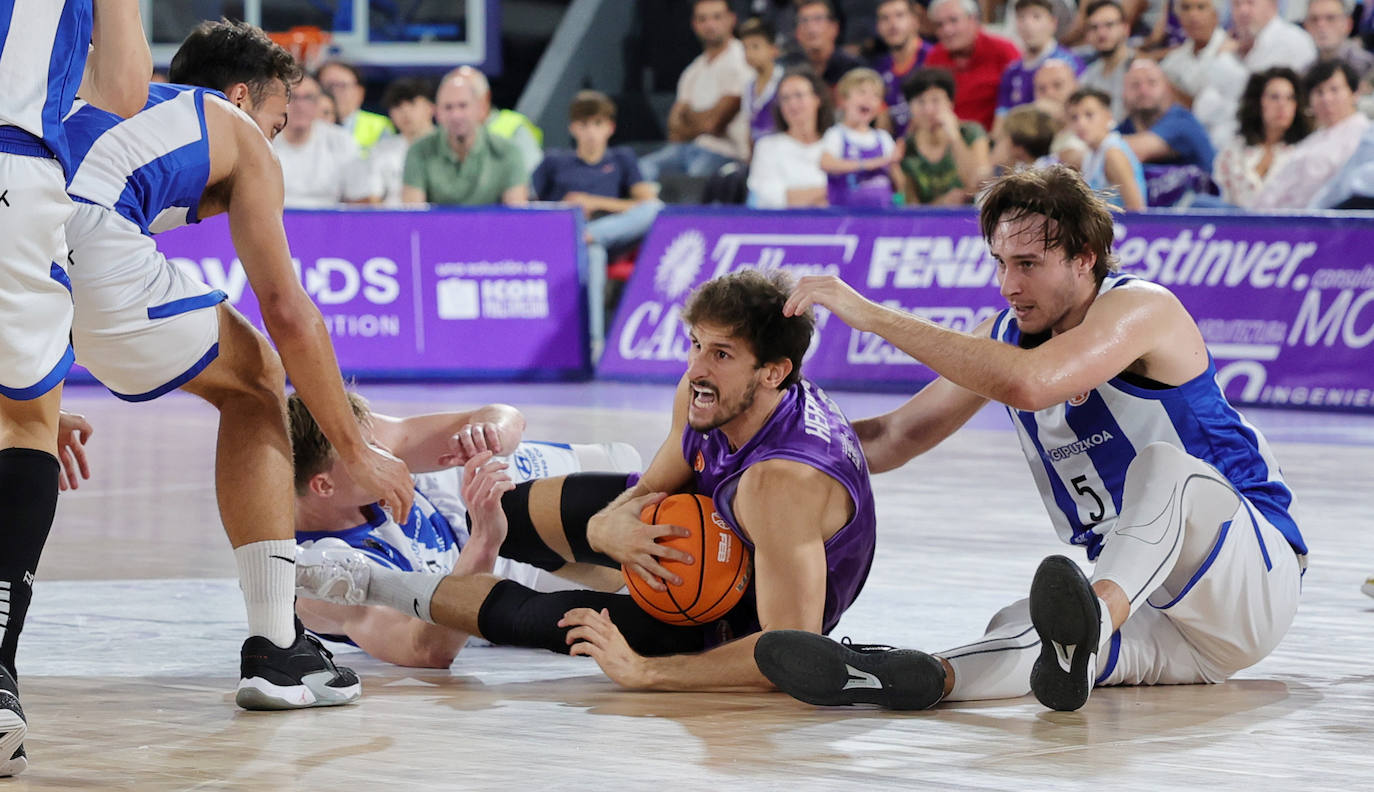 Estreno en casa con victoria del Palencia Baloncesto