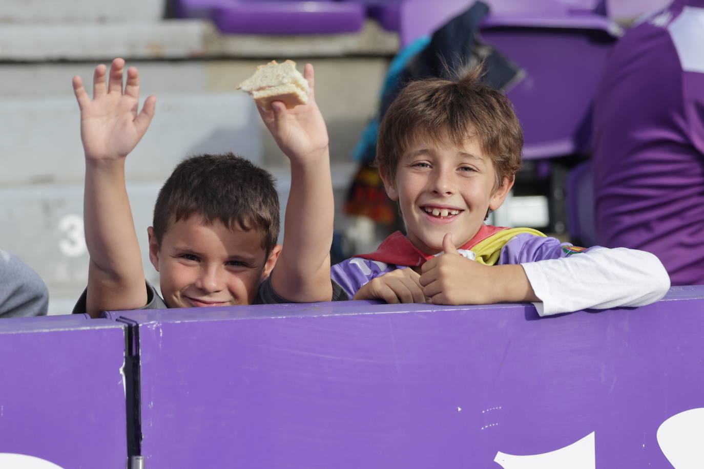 Búscate en la grada del estadio José Zorrilla (3/4)