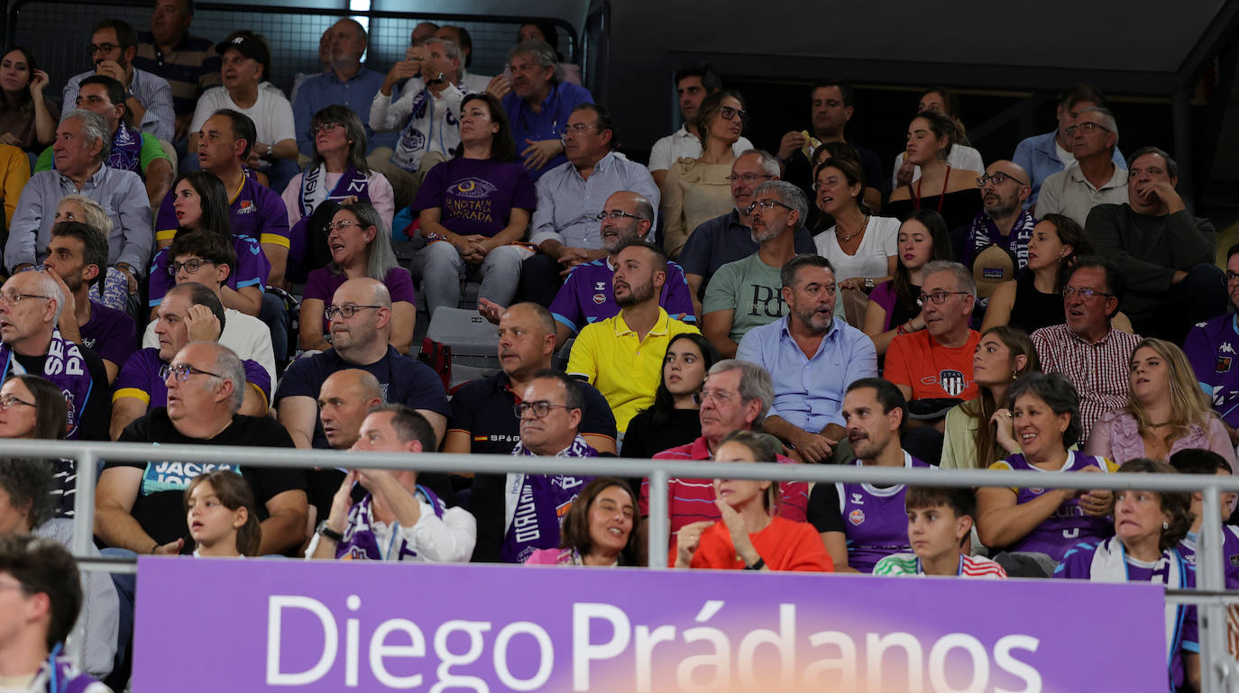 Búscate en las gradas del Pabellón animando al Palencia Baloncesto