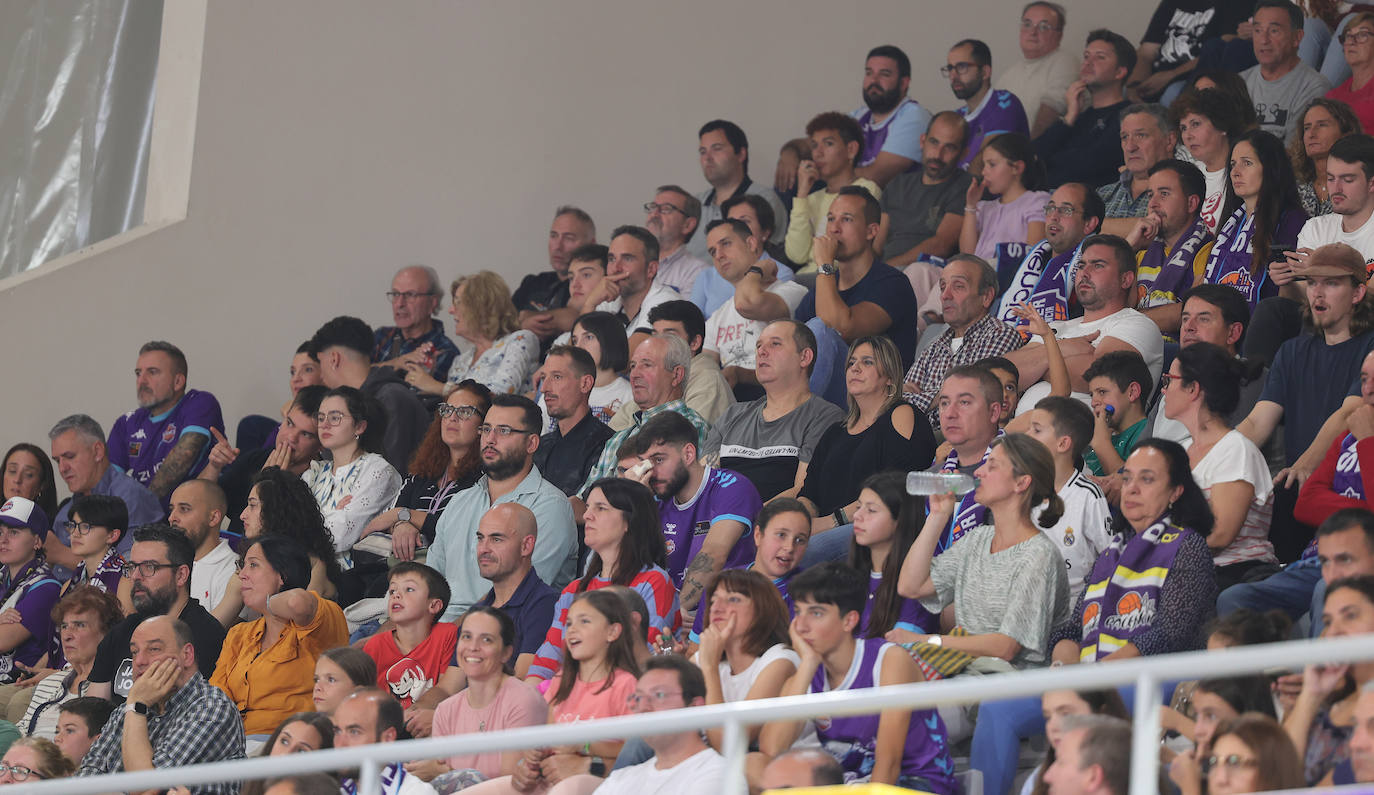 Búscate en las gradas del Pabellón animando al Palencia Baloncesto