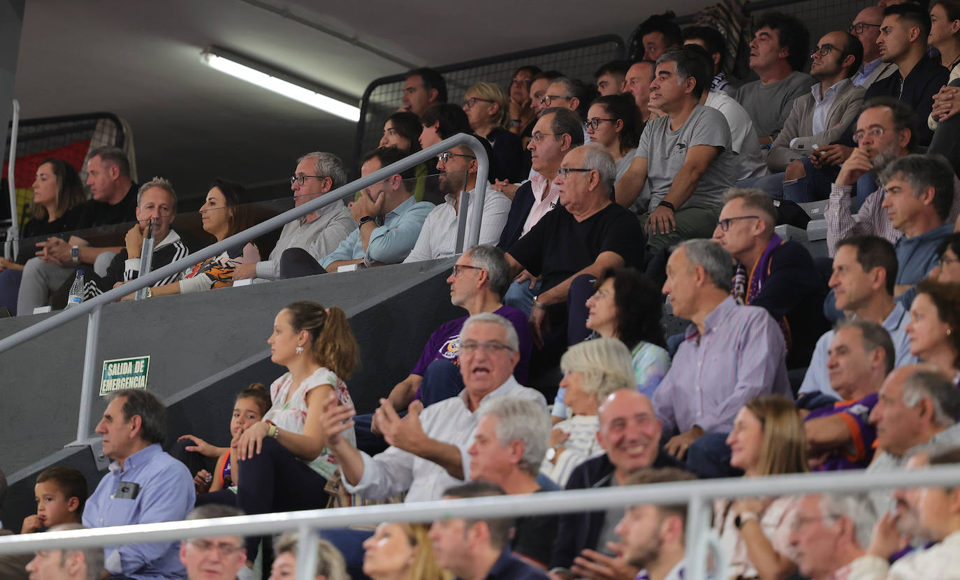 Búscate en las gradas del Pabellón animando al Palencia Baloncesto