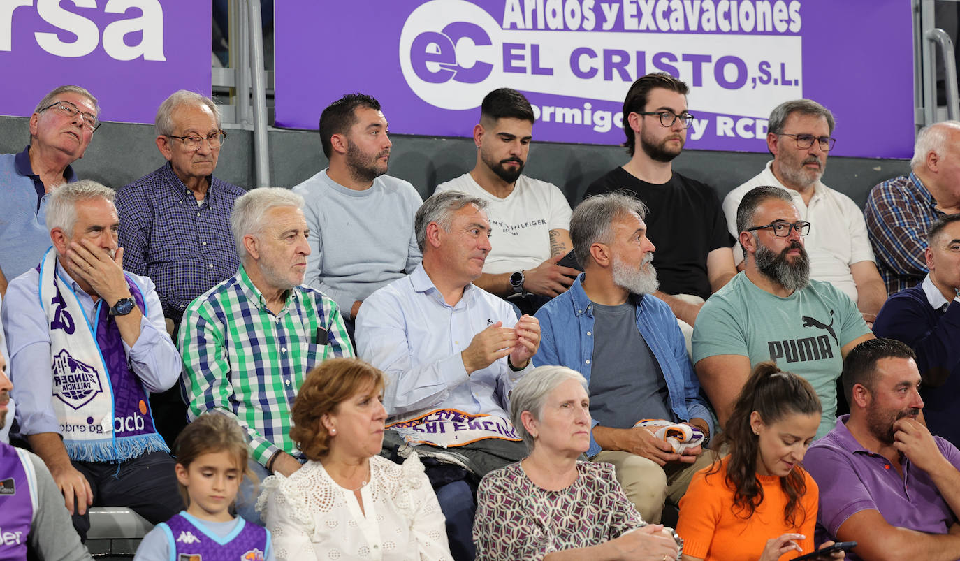 Búscate en las gradas del Pabellón animando al Palencia Baloncesto