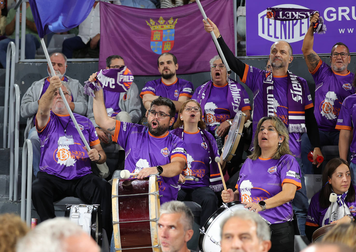 Búscate en las gradas del Pabellón animando al Palencia Baloncesto