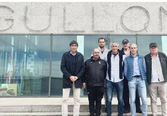 Quique Setién comparte su pasión con los vecinos de Aguilar