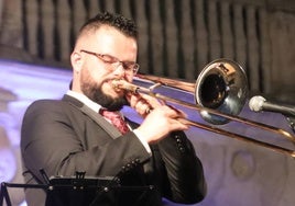 Álvaro Zarzuela, durante un concierto.