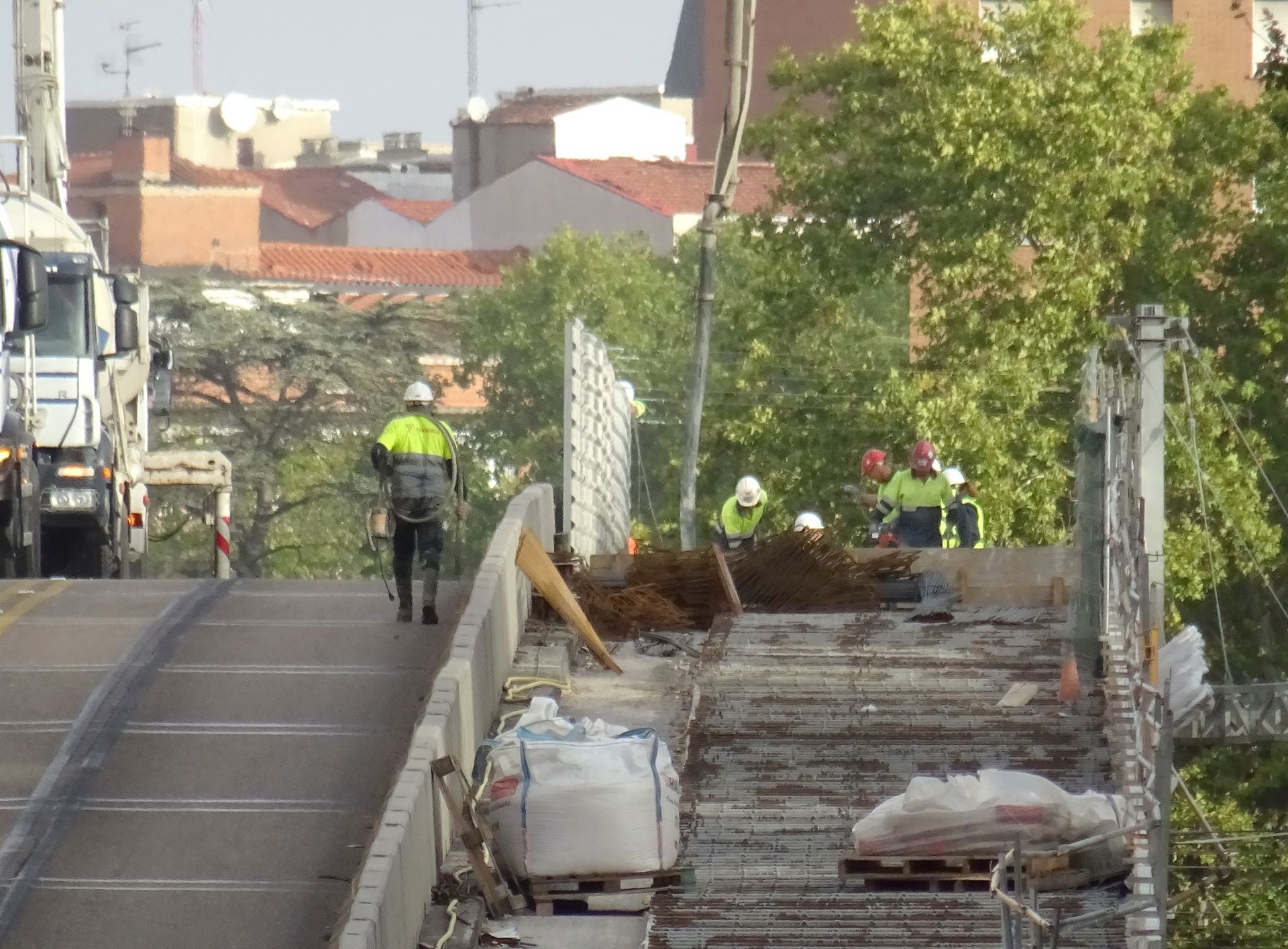 Obras para asegurar el viaducto de Arco de Ladrillo