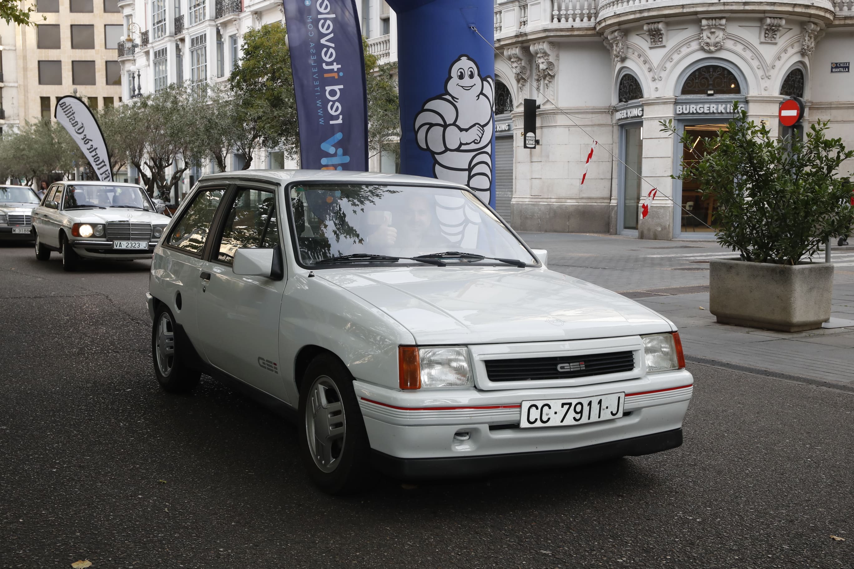 Búscate entre los participantes en Valladolid Motor Vintage (1/9)