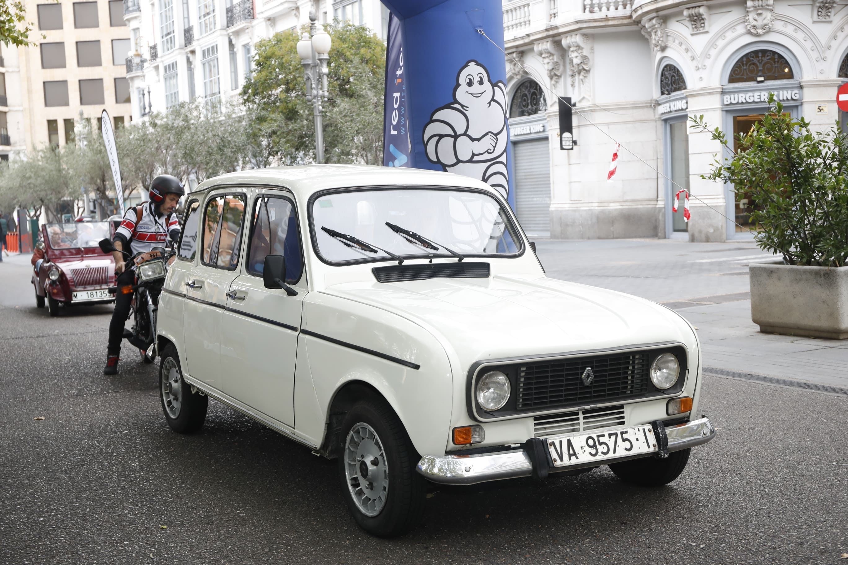 Búscate entre los participantes en Valladolid Motor Vintage (1/9)