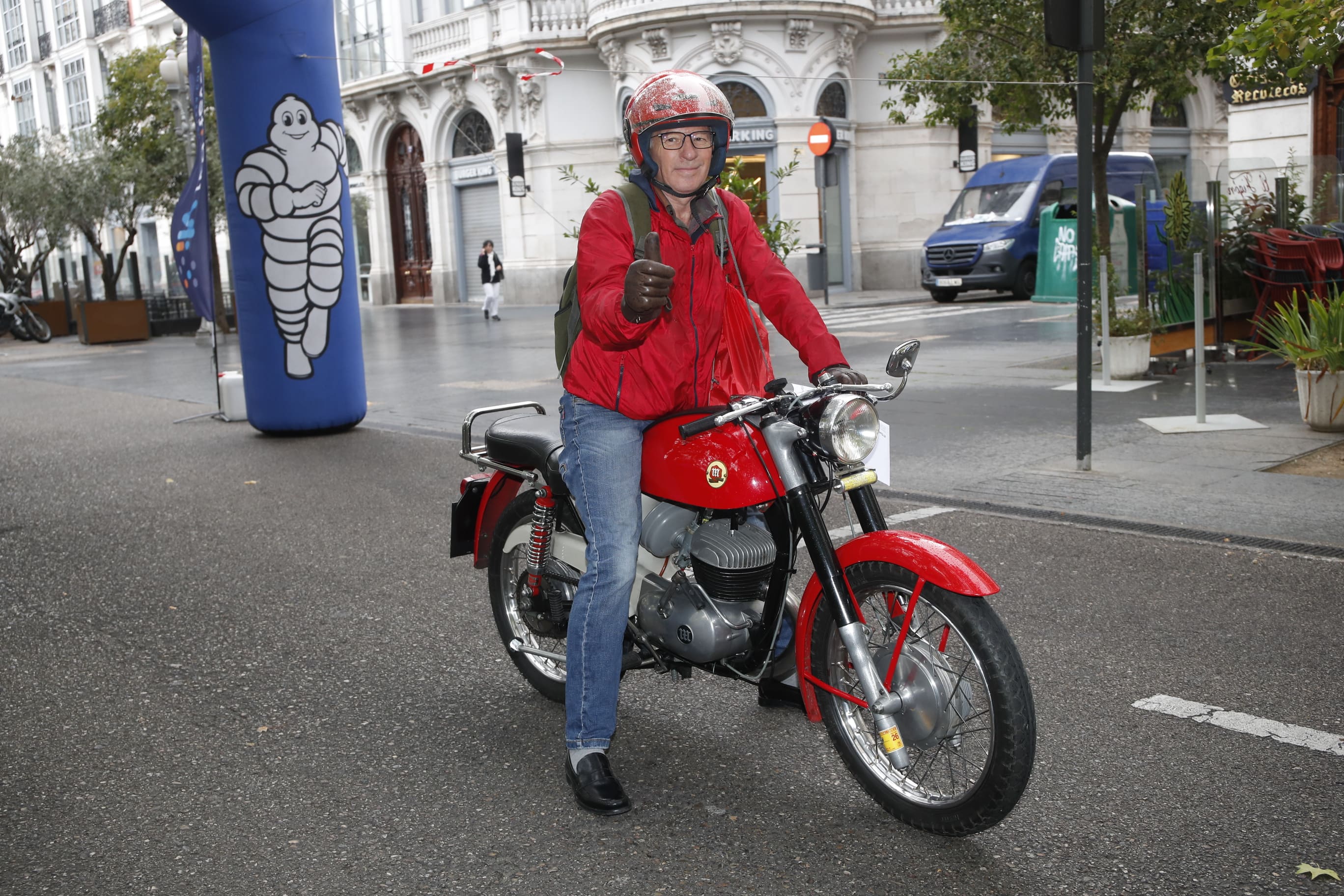 Búscate entre los participantes de Valladolid Motor Vintage (3/9)